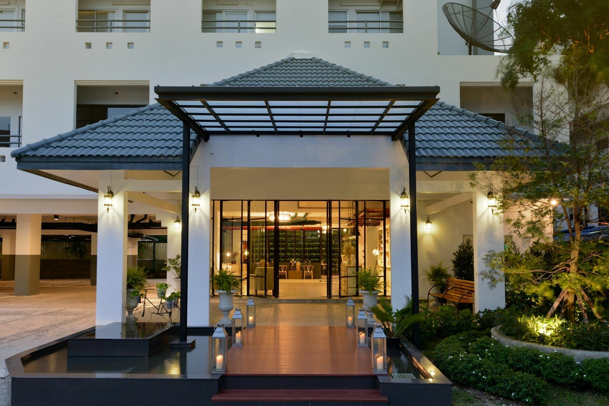 Hotel Ruenthip Pattaya Exteriér fotografie