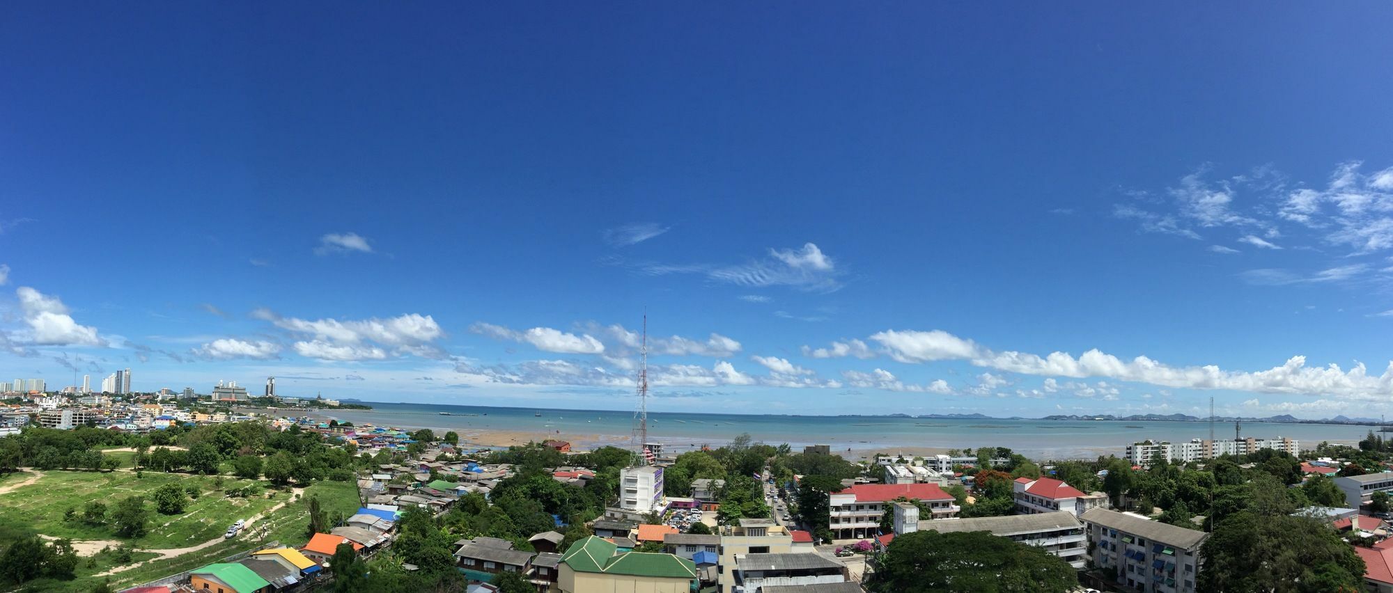 Hotel Ruenthip Pattaya Exteriér fotografie